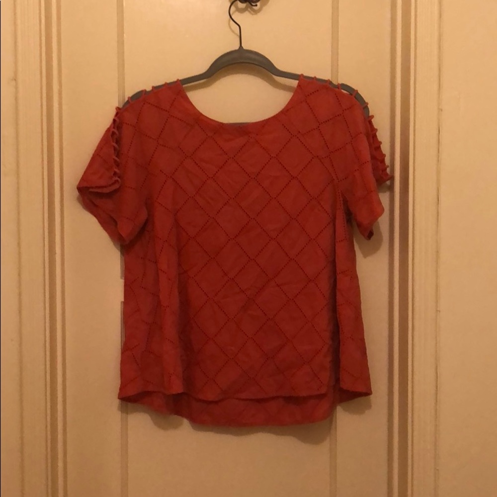 Coral Madewell top w/ cutouts and pretty detailing